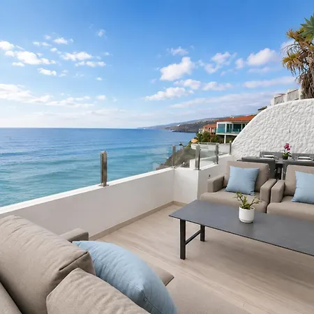 Апартаменты Bellavista Mar Oceanfront Retreat *